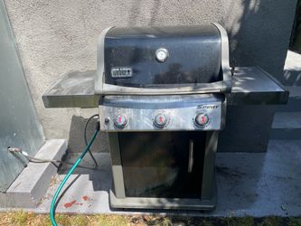 Weber Spirit 3-Burner Natural Gas BBQ Grill + Official Weber Cover