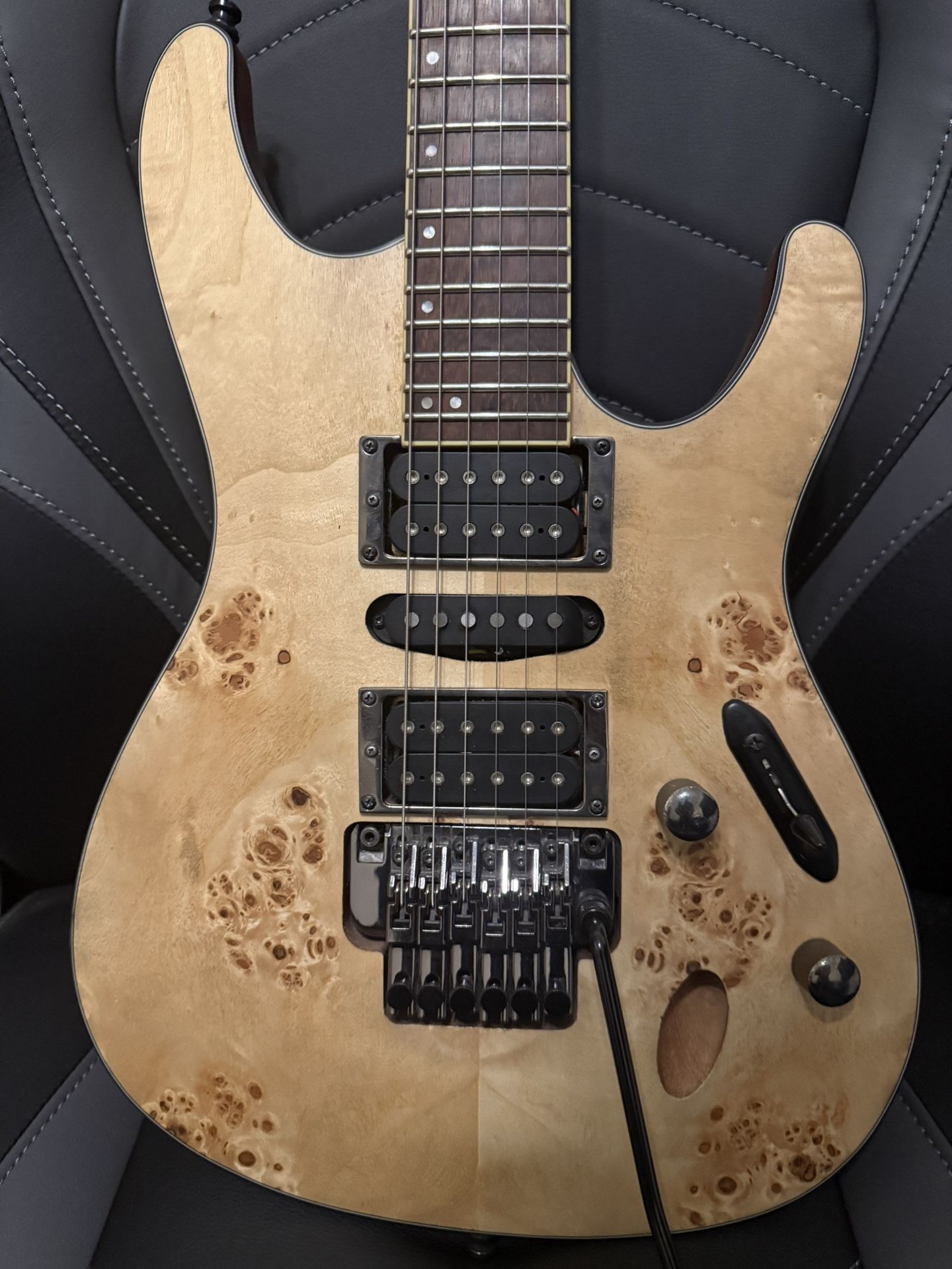 Ibanez S670