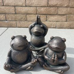 Outdoor Meditation Frogs Decoration Set!