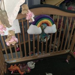 Toddler Bed / Convertible Bed.  Use To Be Crib.  Delivery.  Make An Offer