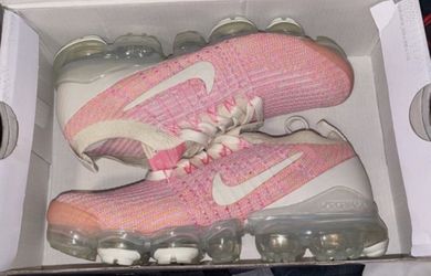 Nike Vapormax Women’s Size 7 $100