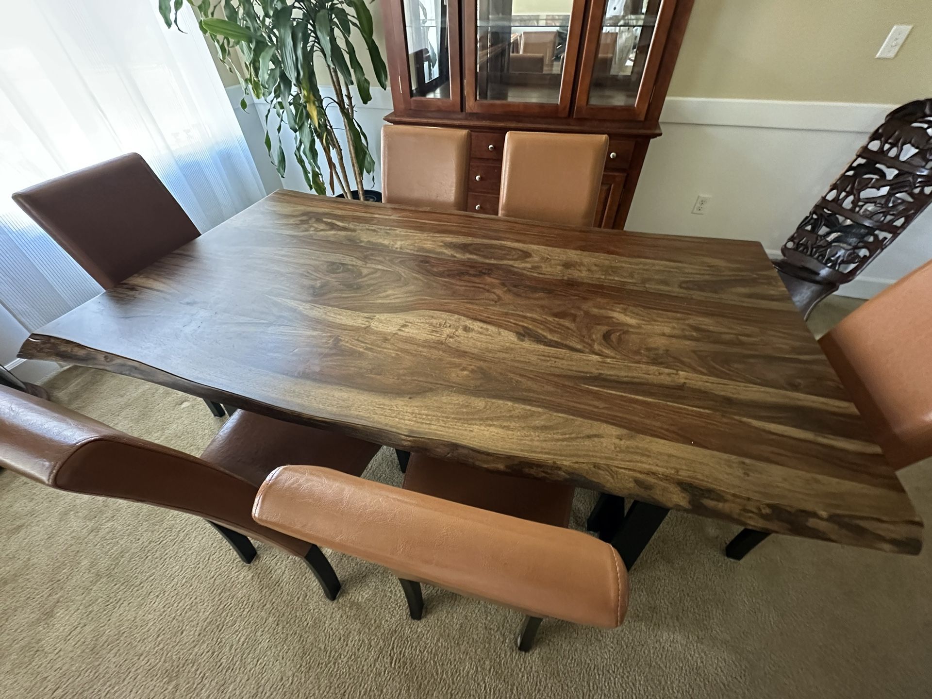 Dining Room Table and Chairs