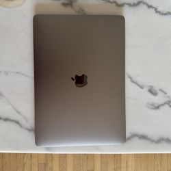 MacBook Pro (Touch Bar) – Works Great – Read Description 