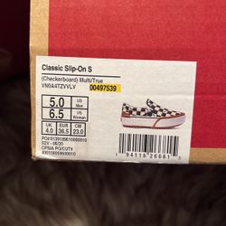 Womens Vans Size 6.5 New 40.00