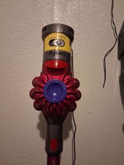 NICE DYSON V7 MOTORHEAD CORDLESS STICK VACUUM
