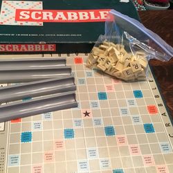 Vintage J.W.Spear England SCRABBLE SET 100 Tiles 4 Racks Board And Box