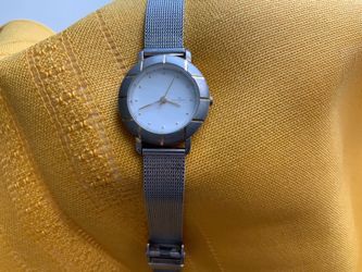 Skagen Classic Silver Mesh Watch (Model 3LGS) WORKS PERFECTLY
