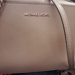 Michael  Korr Purse 20.00 