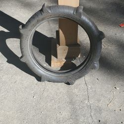 18" Paddle Tire