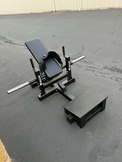 Gym Hip Thrust Machine