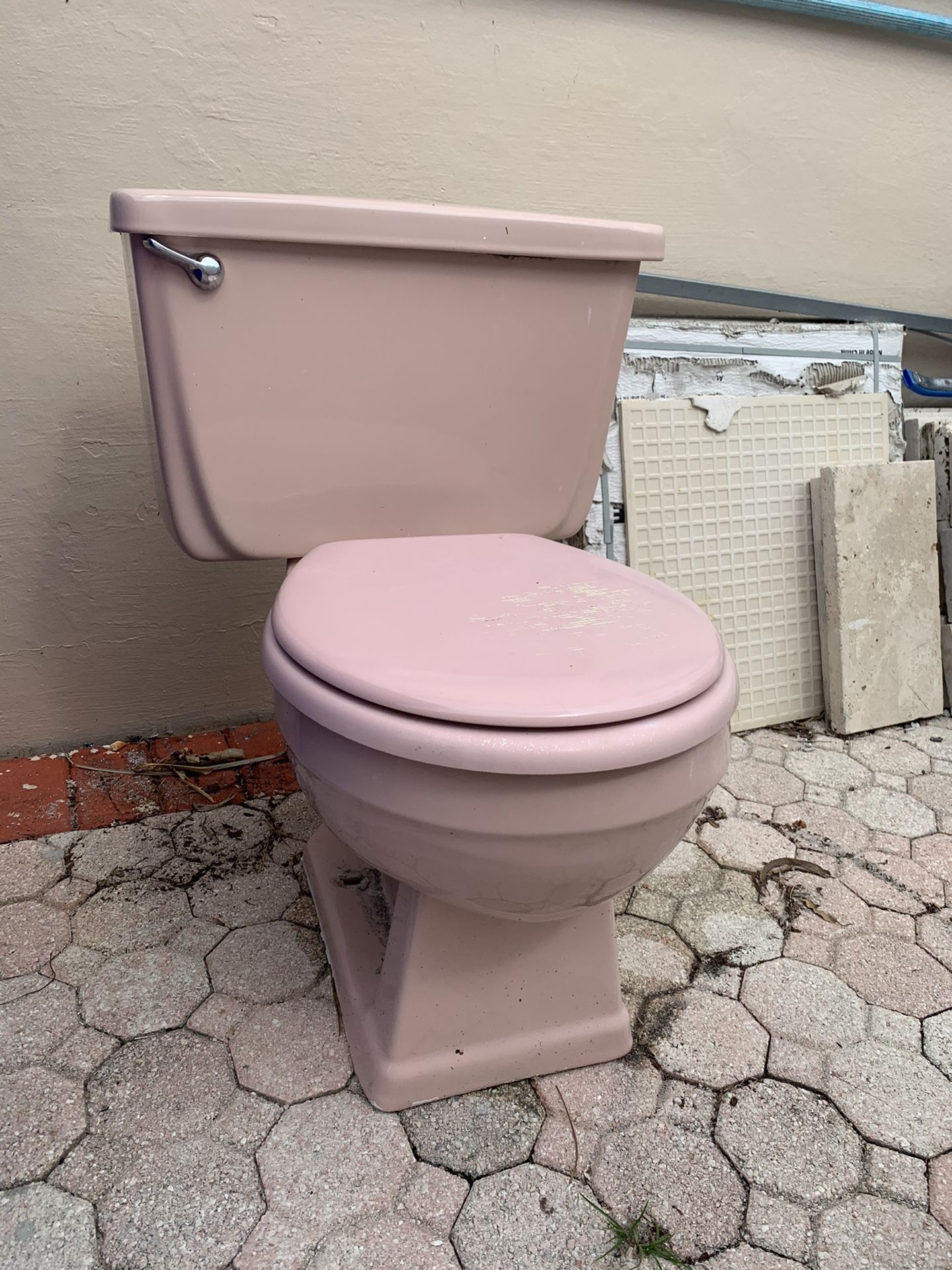 Toilet used / pink