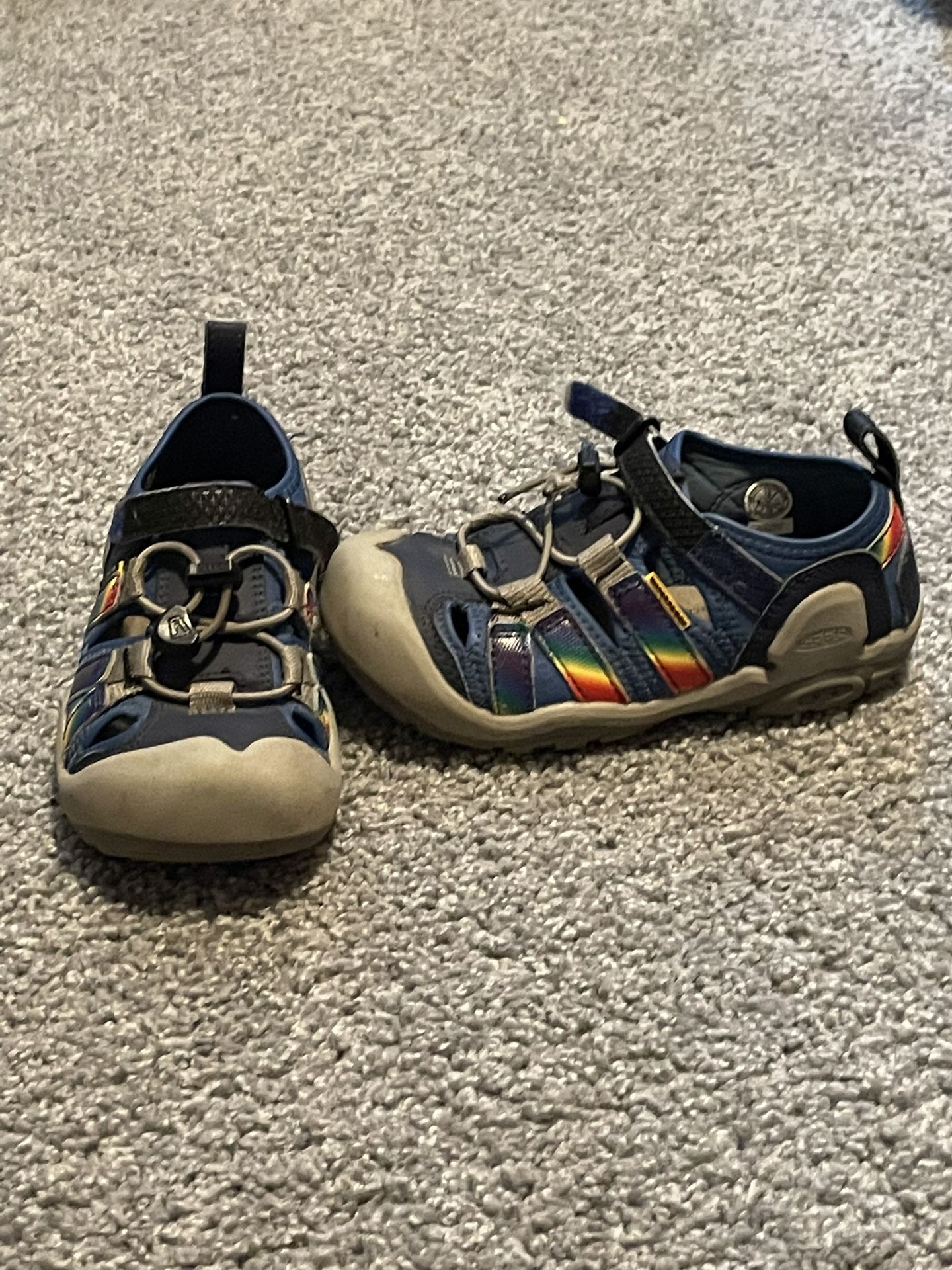 Kids Keen Sandals Size 12
