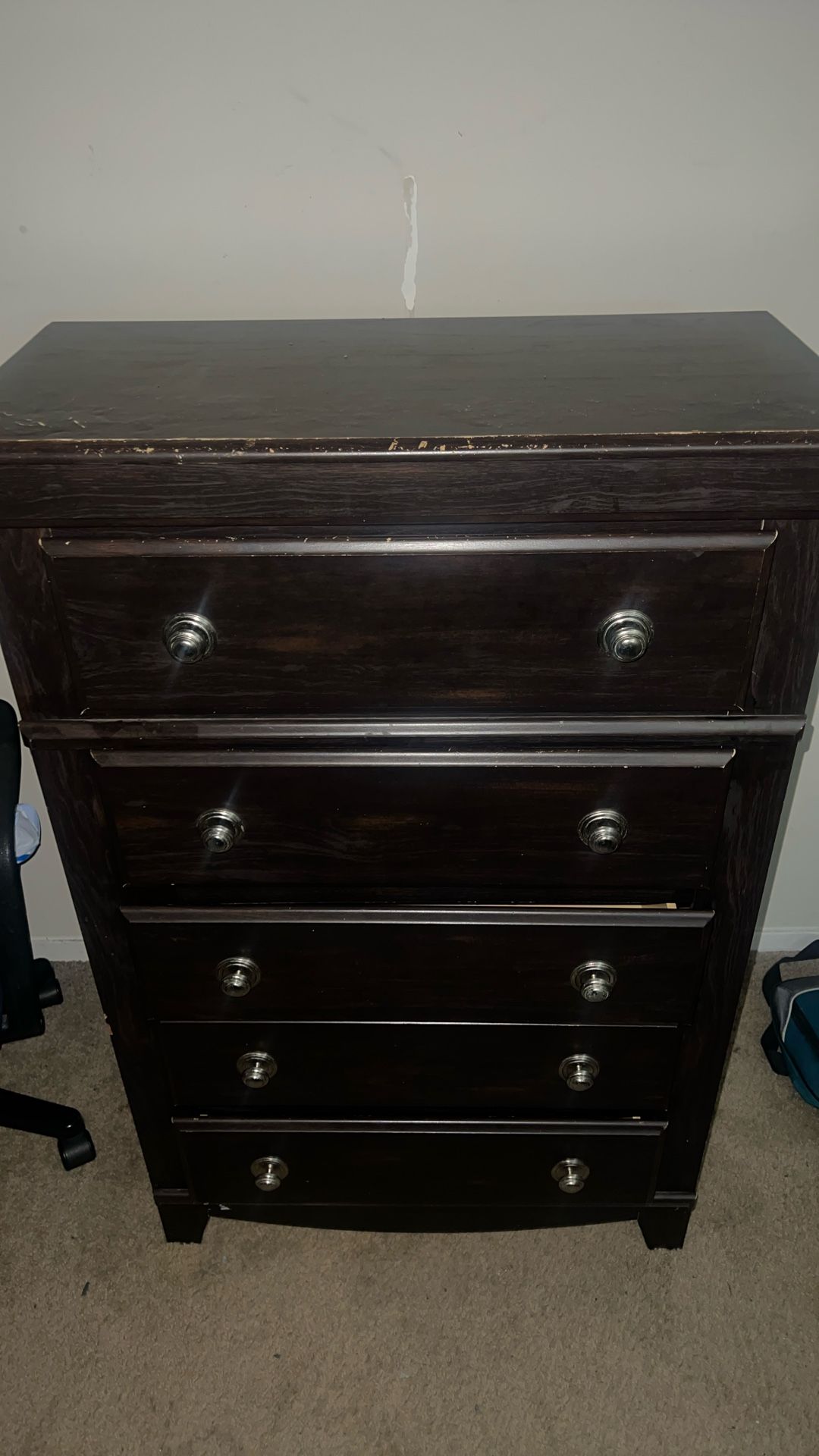 headboard and dresser
