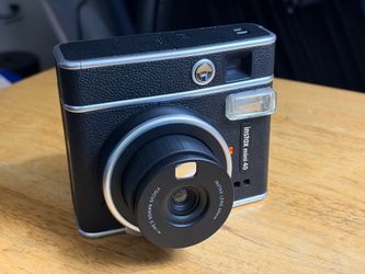 Fujifilm Instax Mini 40 Instant Camera