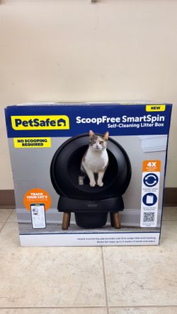 PETSAFE SCOOPFREE SMART SPIN SELF-CLEANING LITTER BOX