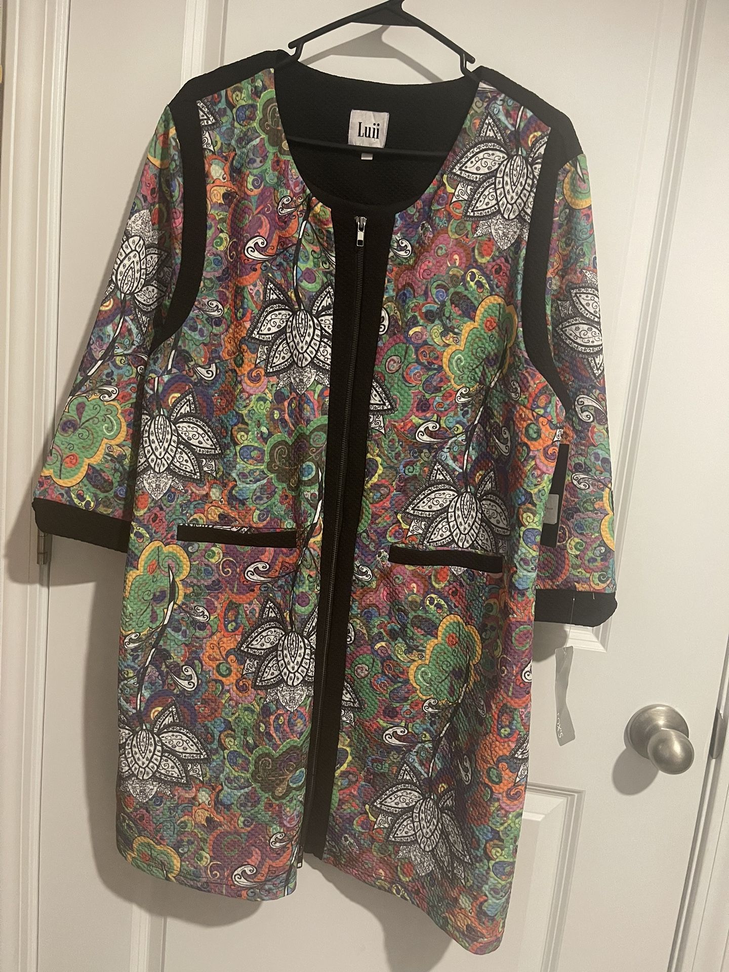 NWT Luii Size XL Knee Length Colorful Zipper Front Dress