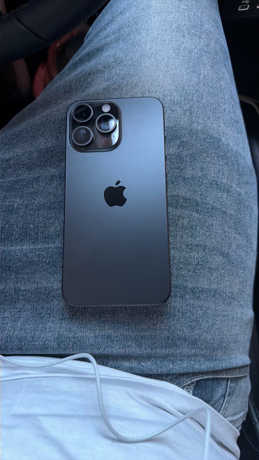 iPhone 15 Pro Max