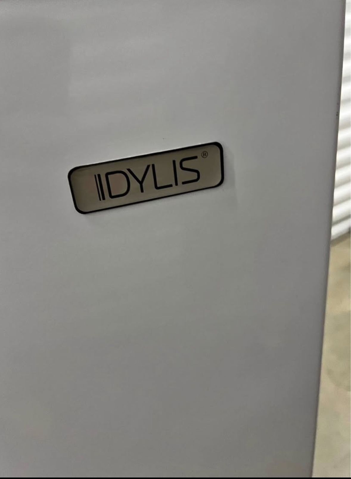 Idylis Freezer