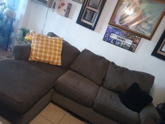 FREE COUCH