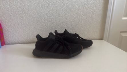 Girls Adidas size 3