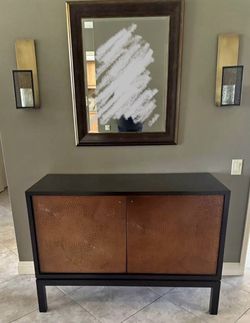 Credenza/Buffet Table/Tv Stand