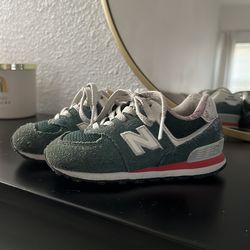 New Balance 574 Toddler size 8c