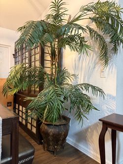 7-8ft fake plant in decorative metal pot with 3 legs