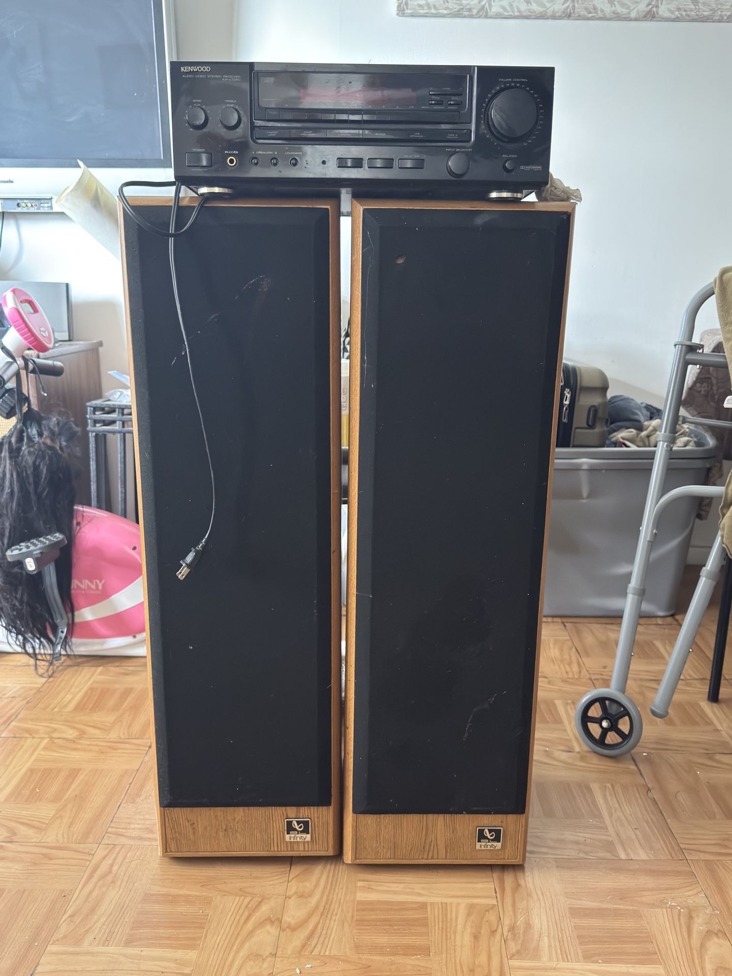 KENWOOD AUDIO VIDEO RECEIVER WITH SL INFINITY SPEAKERS