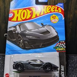 Hot Wheels McLaren W1 