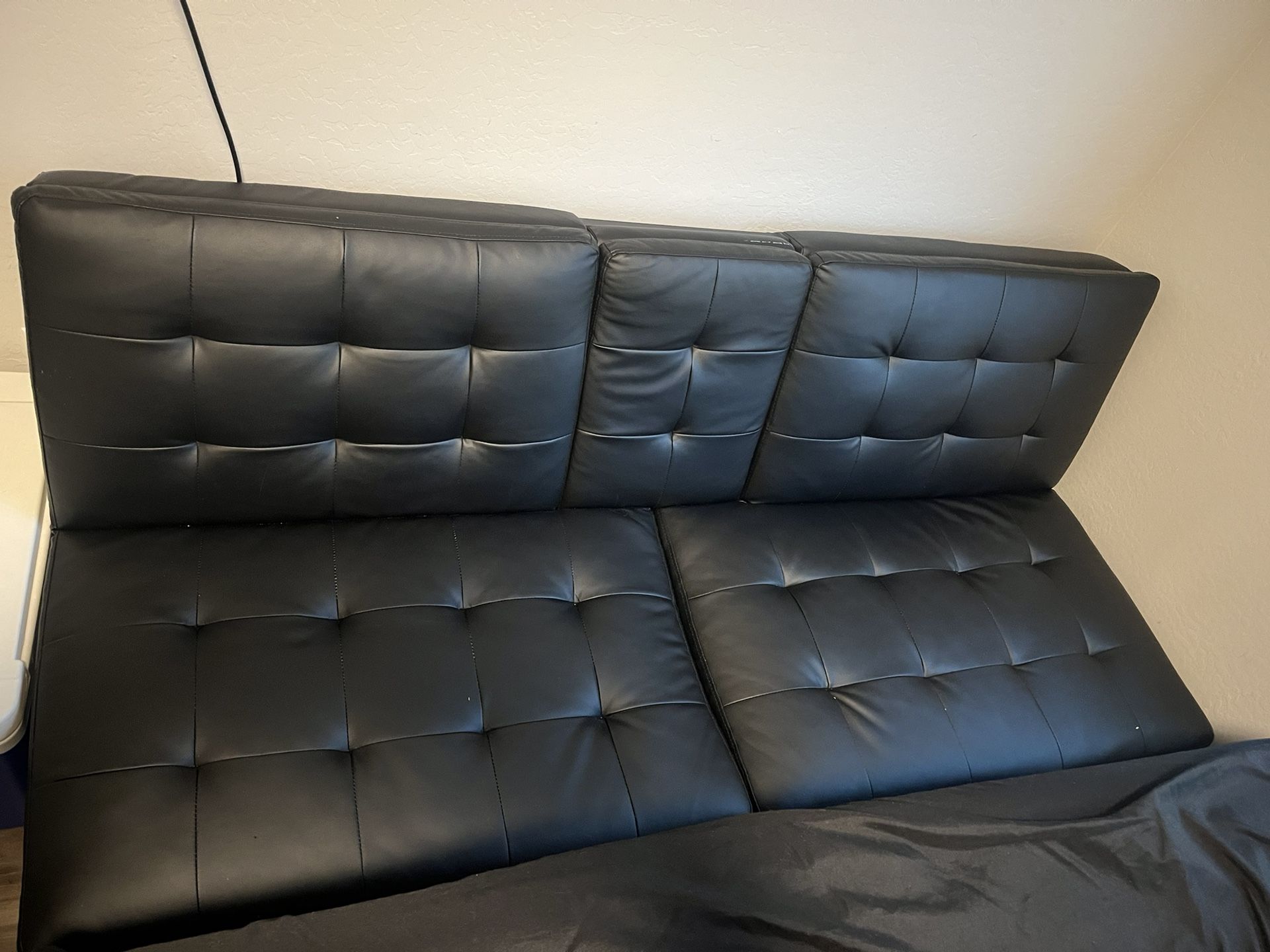 Futon (Couch/Bed)