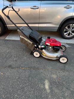 Lawn Mower (Just Serviced) Honda
