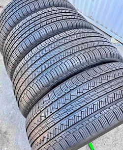 235 65 18 Michelin Tires Con Excelente calidad Las 4