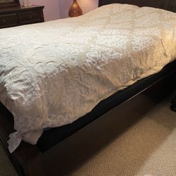 Wooden Bed Frame 