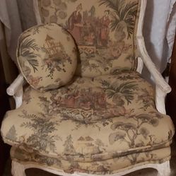 Comfortable Vintage Upholstery Chair With Wooden Frame & Pillow
