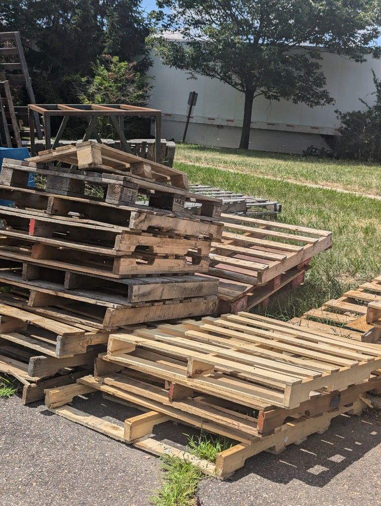 Free pallets