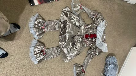 Costume