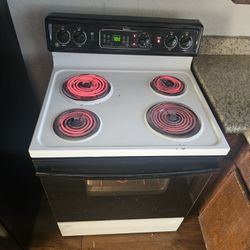 general Electric Four Burner Electric Stove.