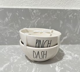 Rae Dunn Pinch Dash