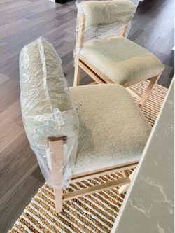 Roundhill Linen Textured Fabric Upholstered Counter Stool (Set of 2) – Beige / Natural Finish