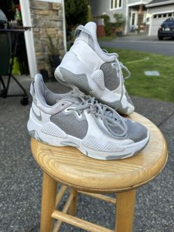 Nike Paul George Basketball Shoes Size 5.5y