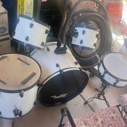 Drum Equipment 