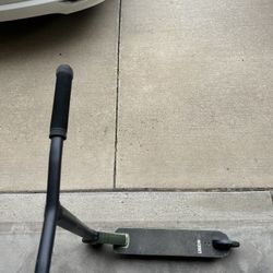 VX Pro Scooter with Robust Deck and Durable Wheels.       Tanner Fox Scooter