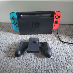 Lightly Used NINTENDO SWITCH system.  