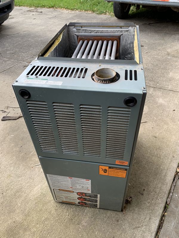 Rheem 80 Gas Furnace. Works perfect. for Sale in Lakewood,