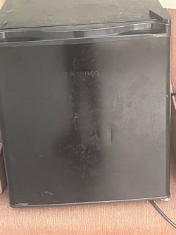 Mini fridge