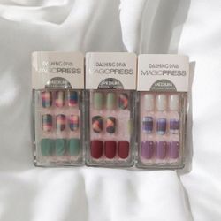 Set of 3  Dashing Diva Magic Press-On Nails MEDIUM LENGTH