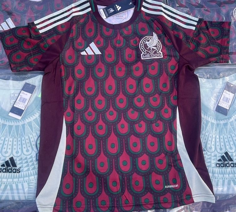 Soccer jersey Mexico black jersey long sleeve 2025 🇲🇽 player version and fan version Mexico de oro adults playera Negra fan version versión small