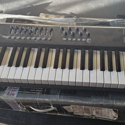 M AUDIO AXIOM 61 KEYBOARD