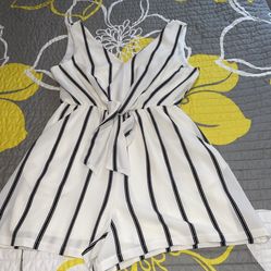 Lili Rose Romper Size Medium , Perfect Conditions Used Once 