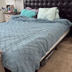 Cal King Bed 